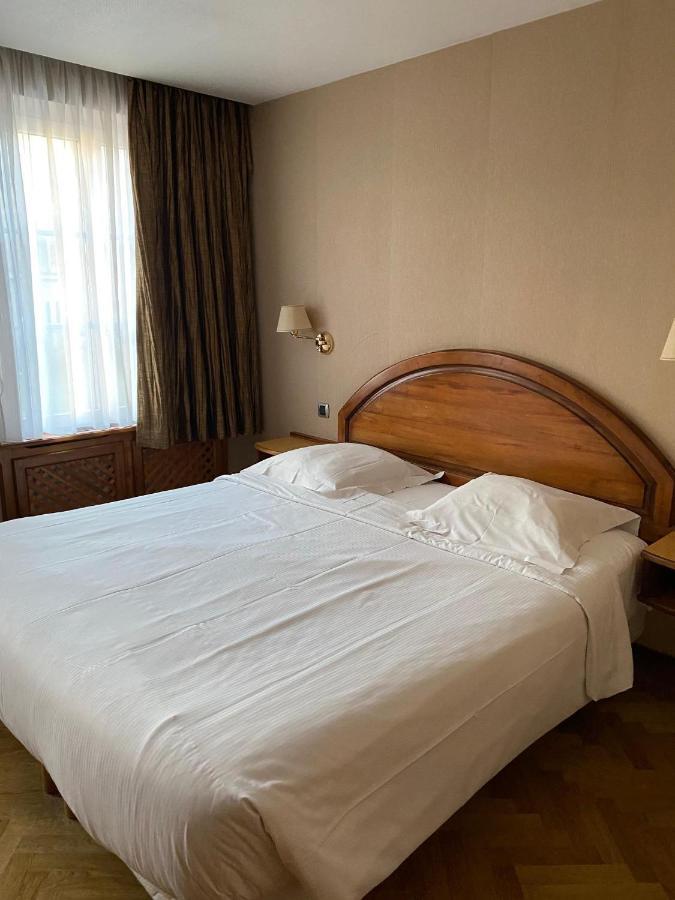 Logis Hotel Restaurant Au Cerf D'Or Strasbourg Ngoại thất bức ảnh