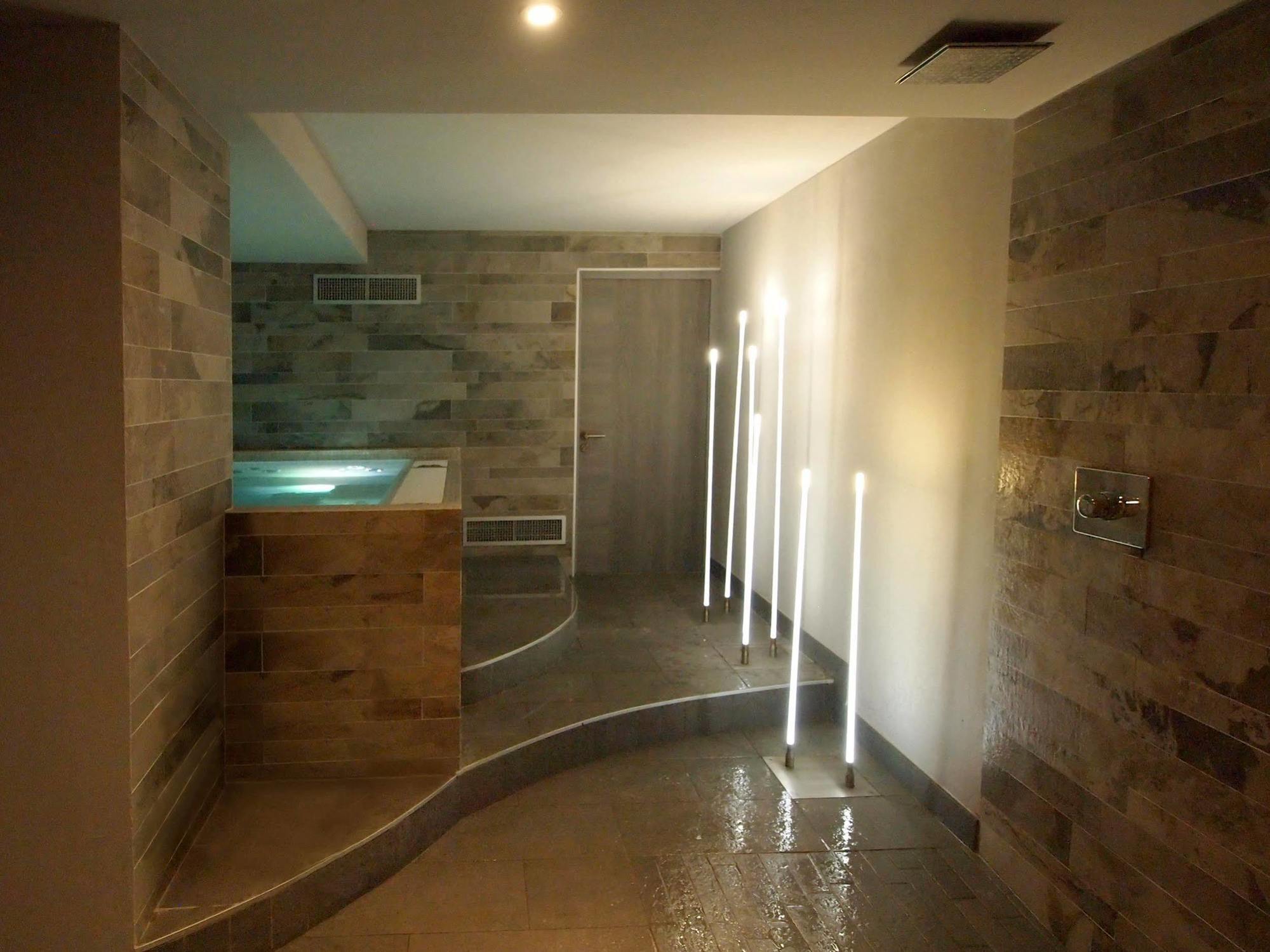 Logis Hotel Restaurant Au Cerf D'Or Strasbourg Ngoại thất bức ảnh