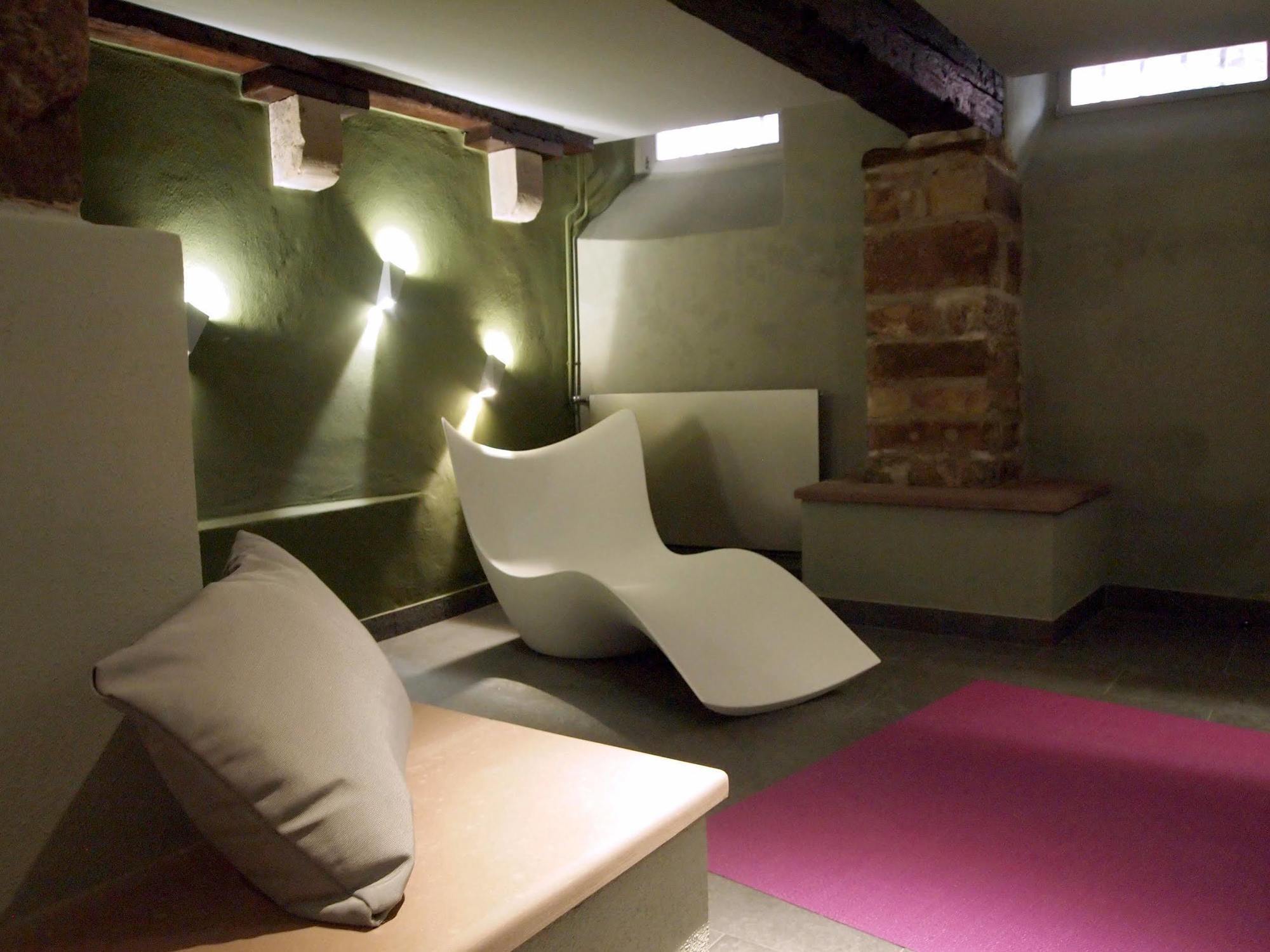 Logis Hotel Restaurant Au Cerf D'Or Strasbourg Ngoại thất bức ảnh
